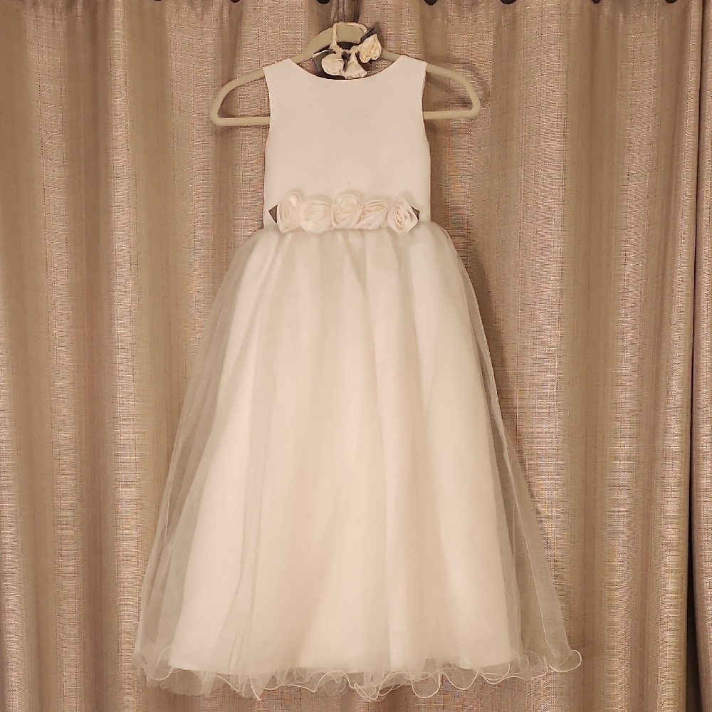 Ivory Sleeveless Formal Flowergirl Gown